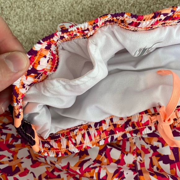 Girls Nike Dri-Fit Shorts - Picture 8 of 8